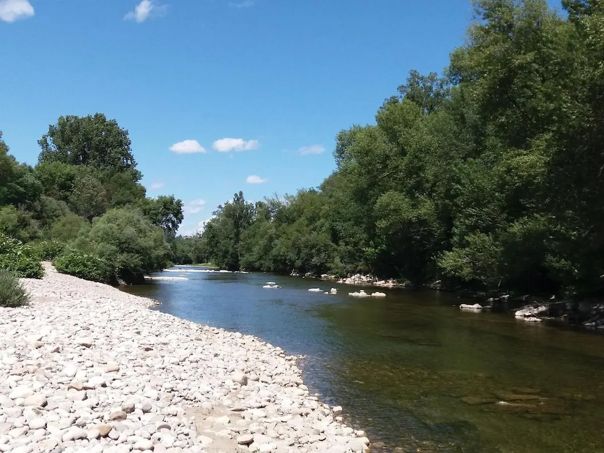 Дом отдыха Gite Les Chapeletas Au Coeur De L'Ardeche Saint Alban Auriolles