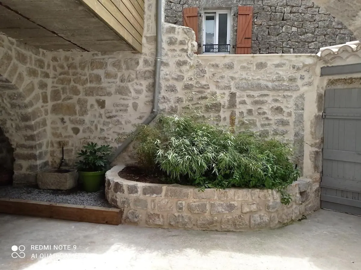Gite Les Chapeletas Au Coeur De L'Ardeche Saint Alban Auriolles 0*,